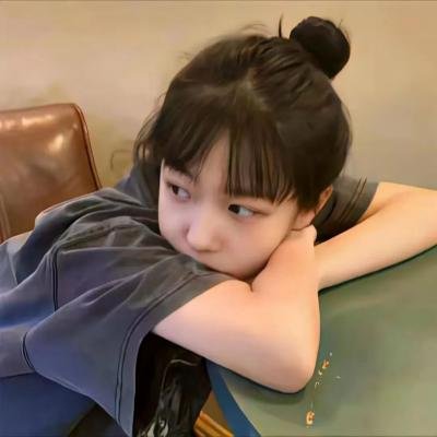 闪婚后夫人每天上房揭瓦